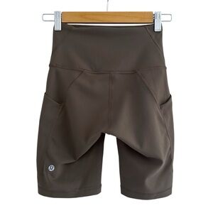 Lululemon Wunder Train Pockets 8” Shorts High Rise Rare Size 4